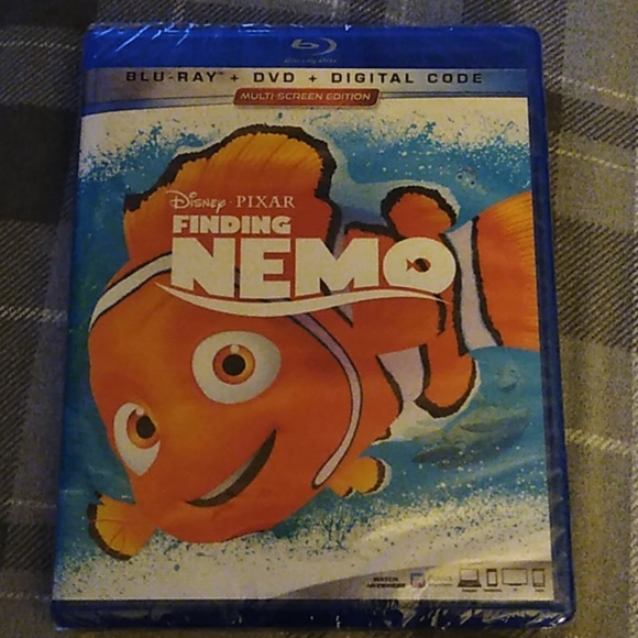 Finding Nemo Blu-ray + DVD - Picture 1 of 2